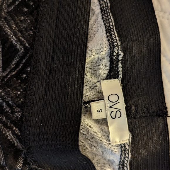 Patterned Black Textured Leggings Small - Picture 2 of 8